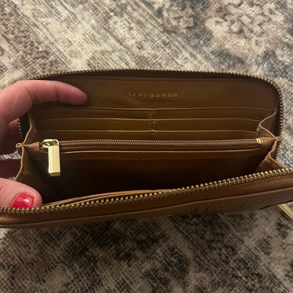 Tory Burch Wallet - Picture 2 of 3